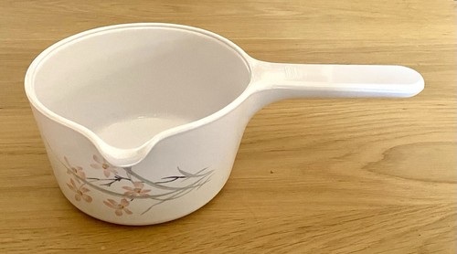 Casserole blanche avec fleurs - blanche,