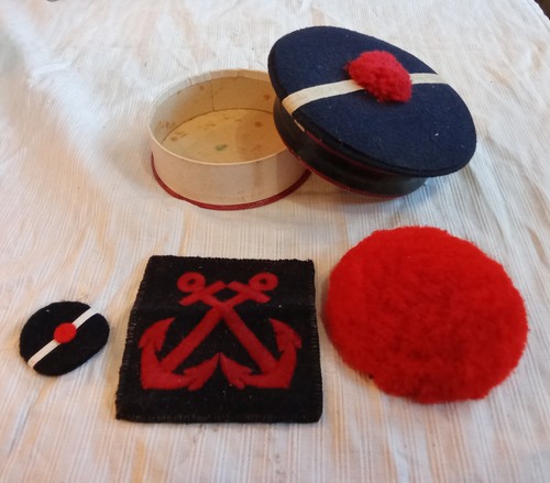 Ancienne boite pompons brest - boite,