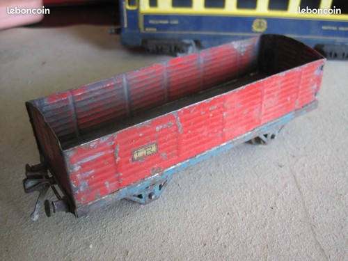 Ancien wagon tombereau - , tole
