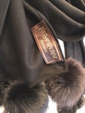 Écharpe fourrure saint laurent