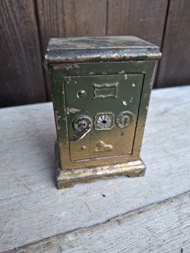 Coffre miniature jouet tole - miniature,