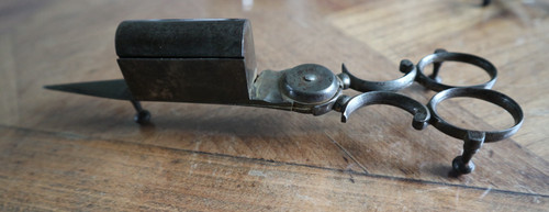 Ancienne paire ciseau - de,
