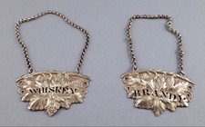 2 étiquettes de carafe en argent massif Whisky et Brandy Birmingham 19ème