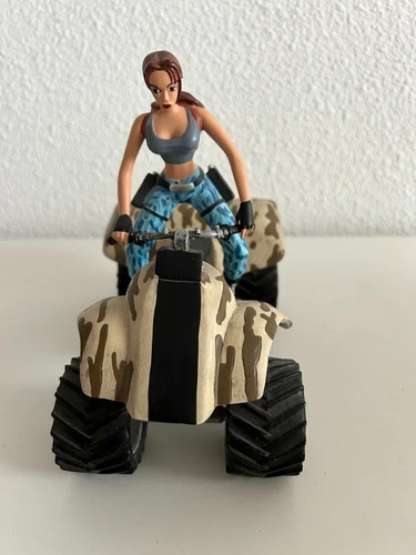 Tomb raider lara croft avec - -,