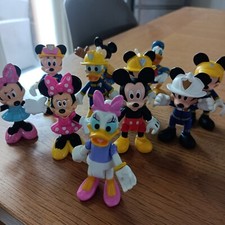 Lot 11 anciennes figurines /