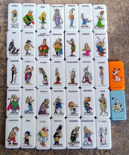 Lot vrac domino - ,
