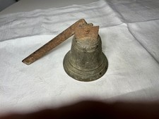 Ancienne cloche en bronze , de
