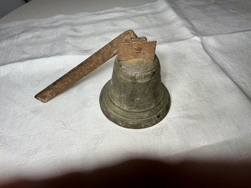 Ancienne cloche bronze de - ancienne,
