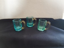 Lot de 3 petits verres à anse