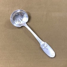 saupoudreuse à sucre CHRISTOFLE modèle DELAFOSSE métal argenté Couvert 16,5 cm