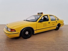 █▓▒ ★ 1/18 CHEVROLET CAPRICE " TAXI NEW YORK " - 1996 - UT MODELS 180142095 ★▒▓█