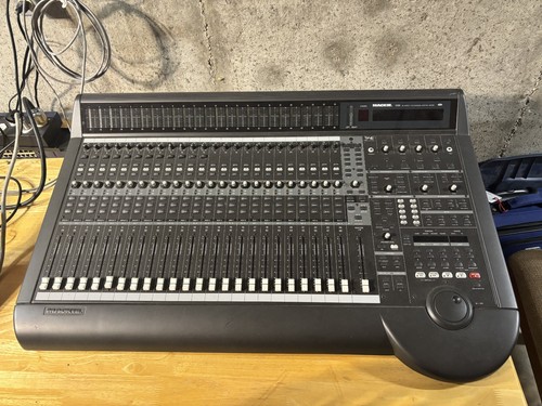 Mackie d8b digital mixing - mackie,