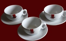 3 tasses et soucoupes