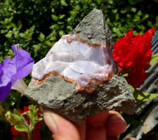 Veine Agate Bleu & Rouge dans Gangue 7x6.5cm mineraux collection pierre