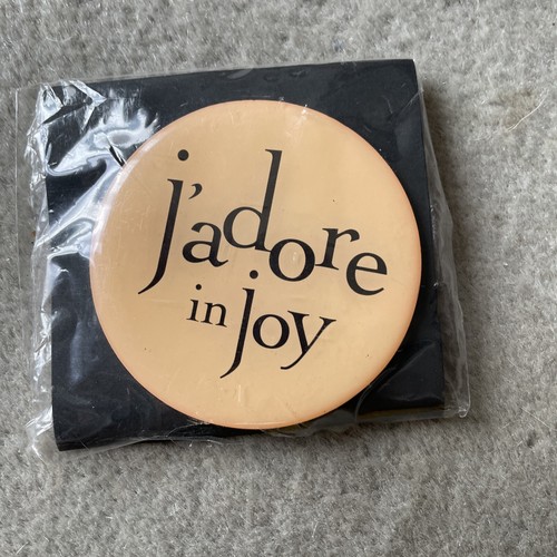 Badge pin dior - badge,
