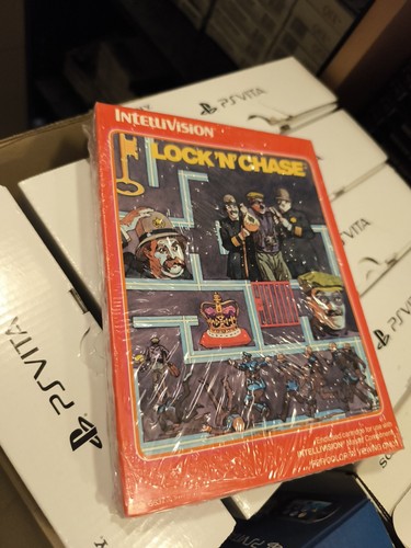 Lock chase intellivision - lock'n',