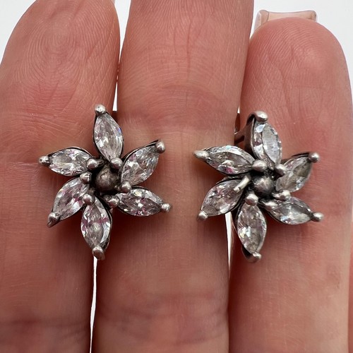 Boucles oreilles clous - boucles, d'oreilles