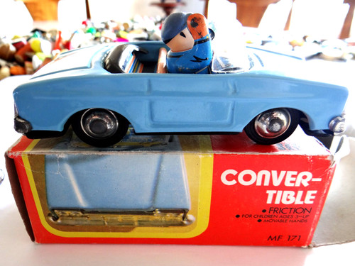 Jouet tôle voiture - jouet,