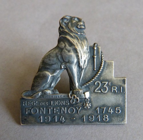 Insigne médaille broche