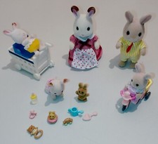 FAMILLE LAPIN SYLVANIAN- TABLE