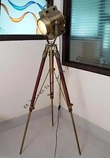 Ancien lampadaire industriel