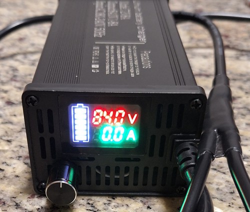 Chargeur neuf 84v - neuf, à