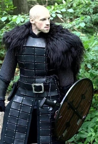 Armure corps cuir noir - cuir,