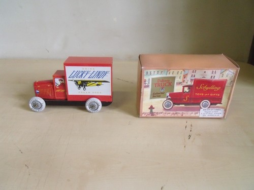 Camion publicitaire tole - camion, en