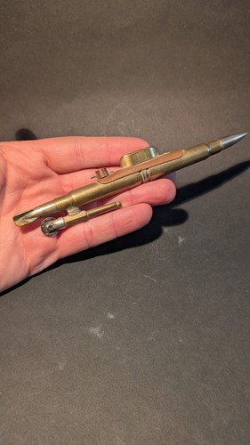 Briquet poilu sous marin - poilu,