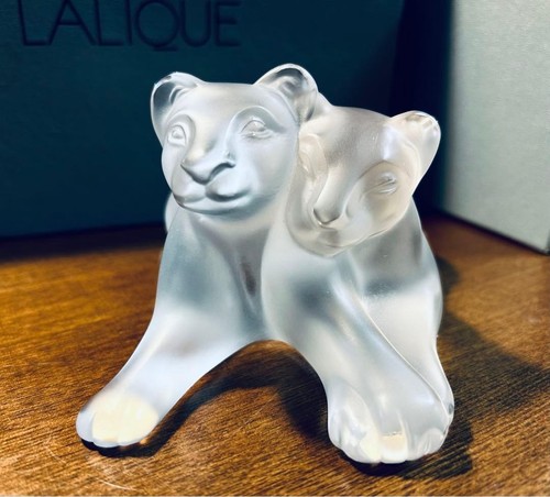 Figurine sculpture lionceaux