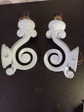 Deux ancienne appliques murales en fonte émaille couleur bleu ciel