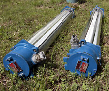 2 anciens Néons Anti