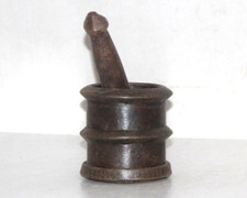 Mortier Et Pilon En Fer Ancien