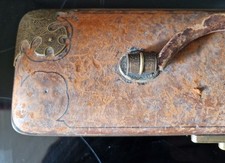 BOITE A GANTS CUIR NAPOLÉON III  ( LIRE SVP )