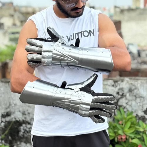 Gantelets gants de - de, chevalier
