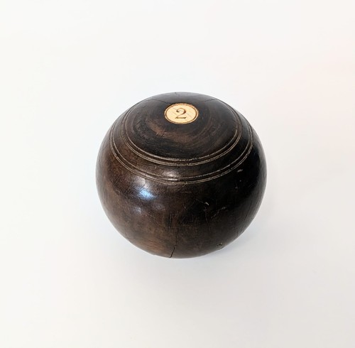 Ancienne boule boulingrin - ancienne,