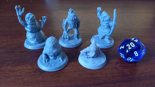 Lot figurines donjons - 5,