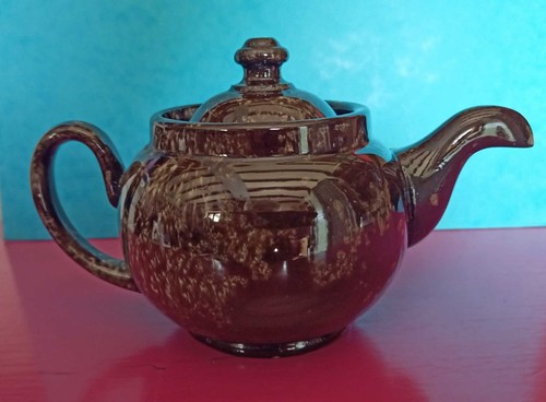 Petite theière marron