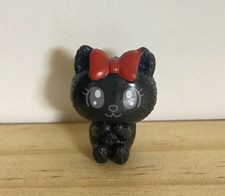 Mini figurine mascotte bombe