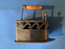Fer à repasser à braise ancien, forme bateau du XIXem, cadeau mariage(trousseau)