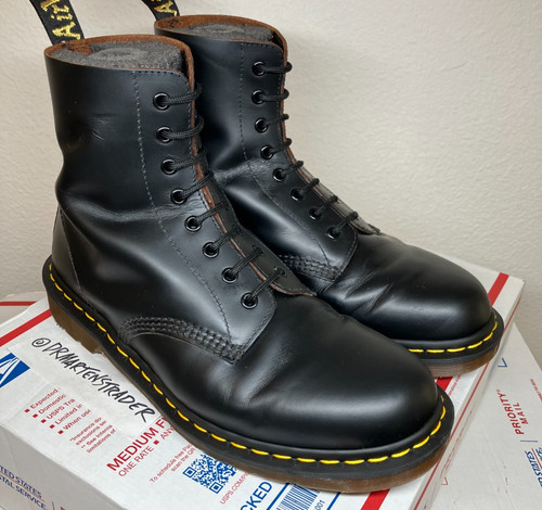 England dr martens - 10.5, dr.
