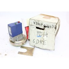 Telemecanique 071308 XMLBL35R2S11 Pressostat READ DESC (P114.36)