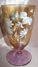 Ancien verre ocre pied rose à