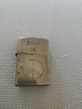 Briquet Penguins Zippo US Vietnam 1968