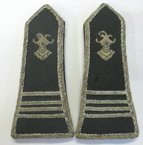 Commandant arme blindee - arme,