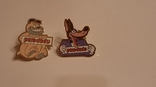 Lot de 2 pin's père dodu