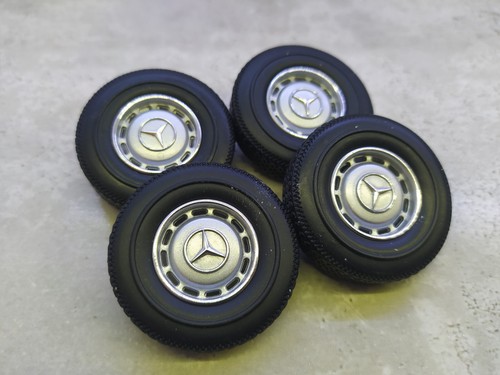 Roues mercedes benz - 1/18,