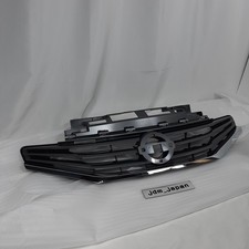 Grille de calandre avant d'origine Nissan E12 Note 62310-3VA0A premier modèle