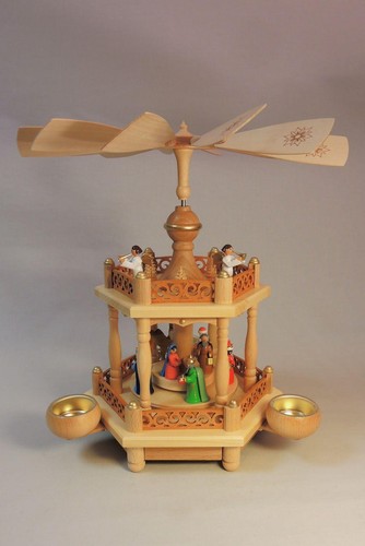 Pyramide noël colourée - pyramide,