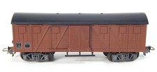 HORNBY WAGON COUVERT A BOGIES ESSIEUX BRUNIES HO SANS BOITE